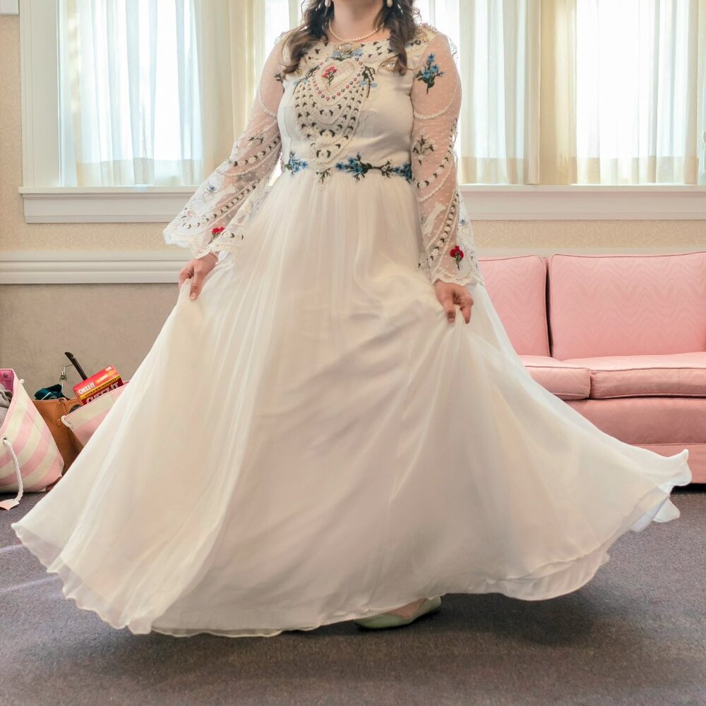 Folklorique Souffle dress by Chotronette - Picture 4 of 7
